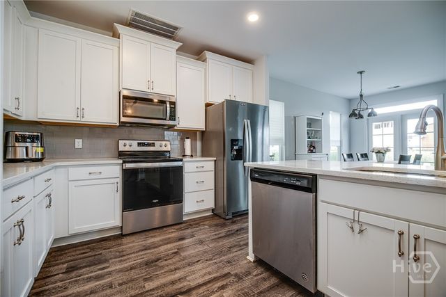 11 Pomona Circle, Savannah, GA 31419