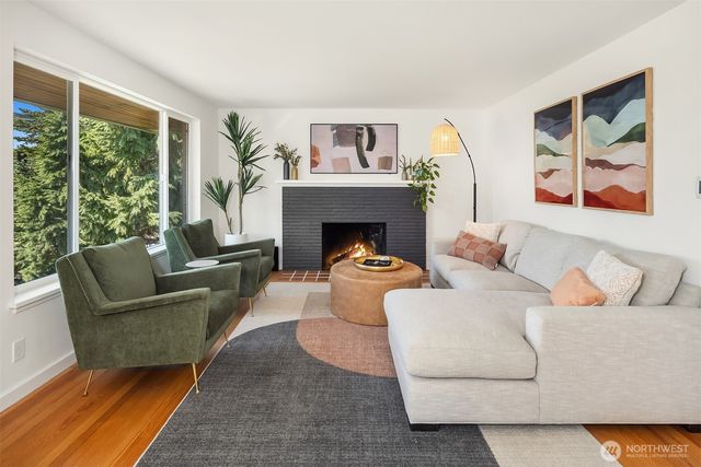 2502 NE 68th Street, Seattle, WA 98115