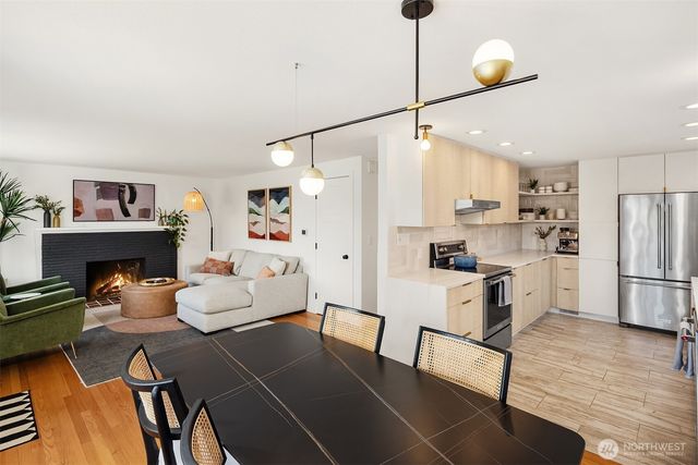 2502 NE 68th Street, Seattle, WA 98115
