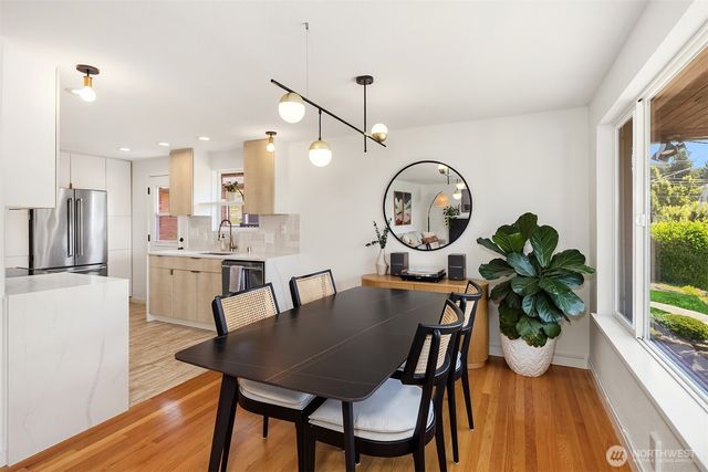 2502 NE 68th Street, Seattle, WA 98115