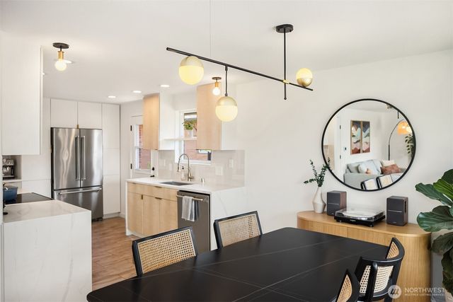 2502 NE 68th Street, Seattle, WA 98115