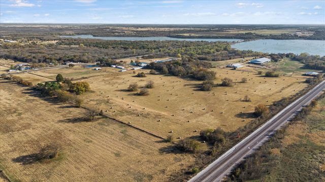 7773 Us-377 Highway, Collinsville, TX 76233