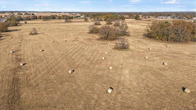 7773 Us-377 Highway, Collinsville, TX 76233