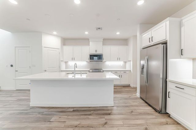 1566 N Central Pkwy, Mountain House, CA 95391