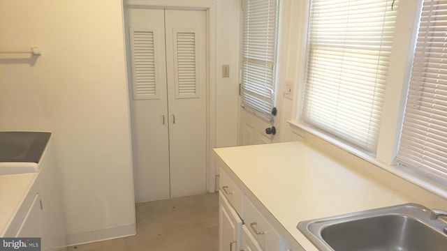 625 SOUTHWOOD RD, Hockessin, DE 19707