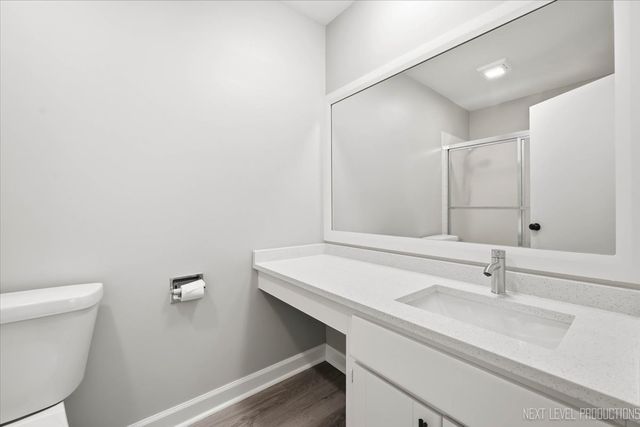 1654 Dover Court A, Wheaton, IL 60189