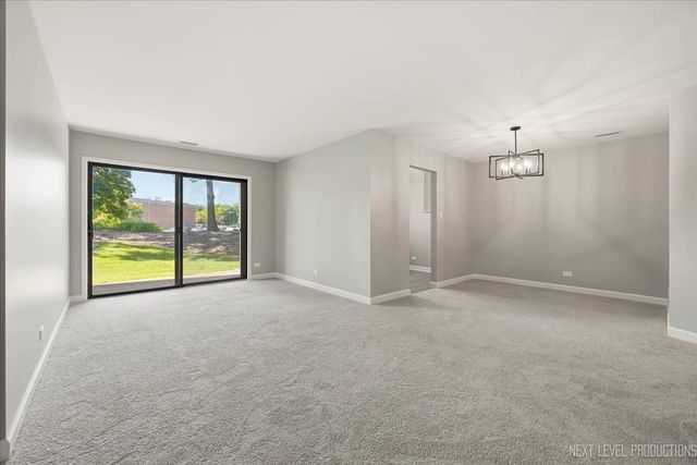 1654 Dover Court A, Wheaton, IL 60189