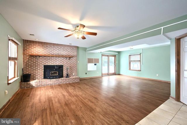 13525 CENTER RD, Stewartstown, PA 17363