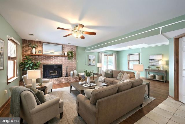 13525 CENTER RD, Stewartstown, PA 17363