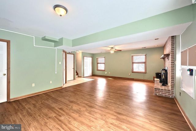 13525 CENTER RD, Stewartstown, PA 17363