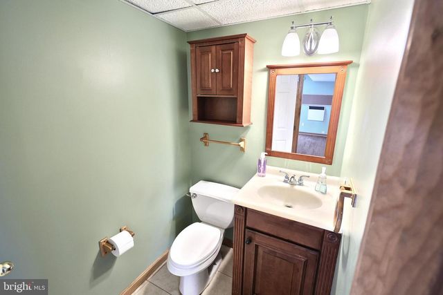 13525 CENTER RD, Stewartstown, PA 17363