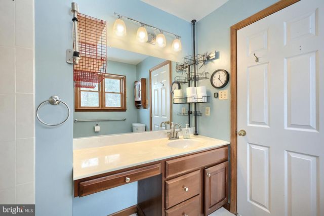 13525 CENTER RD, Stewartstown, PA 17363