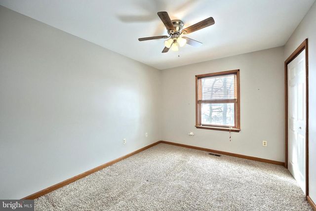 13525 CENTER RD, Stewartstown, PA 17363