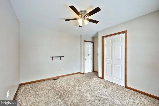 13525 CENTER RD, Stewartstown, PA 17363