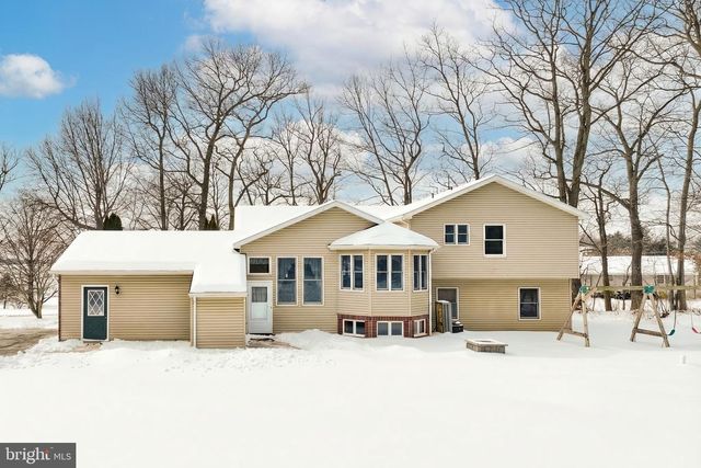 13525 CENTER RD, Stewartstown, PA 17363