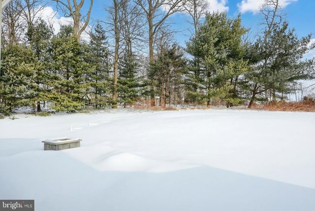 13525 CENTER RD, Stewartstown, PA 17363