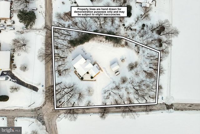 13525 CENTER RD, Stewartstown, PA 17363