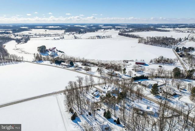 13525 CENTER RD, Stewartstown, PA 17363