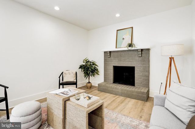 404 CLEMENS DR, Dillsburg, PA 17019