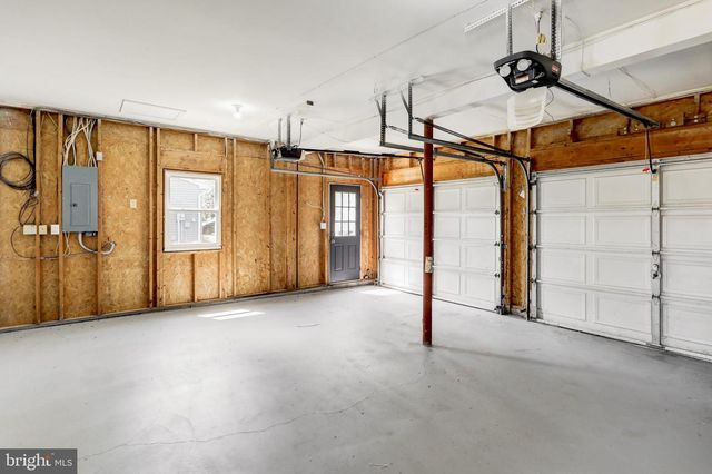 404 CLEMENS DR, Dillsburg, PA 17019