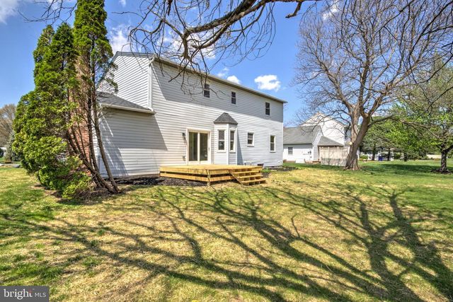 404 CLEMENS DR, Dillsburg, PA 17019