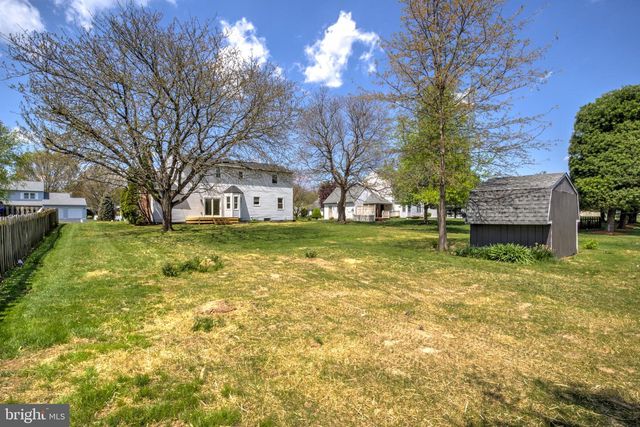 404 CLEMENS DR, Dillsburg, PA 17019