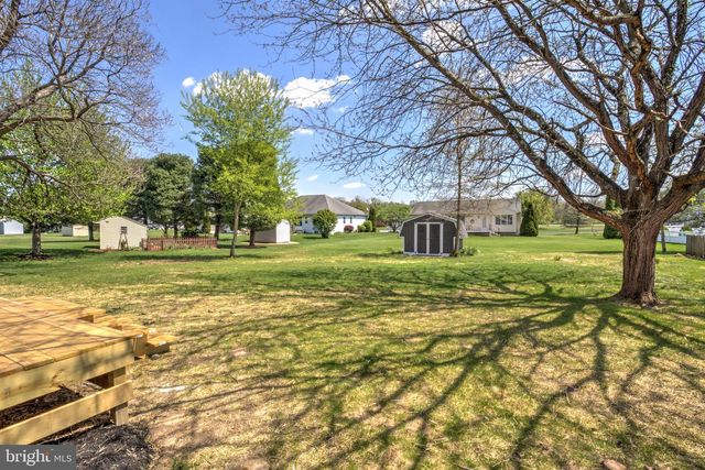 404 CLEMENS DR, Dillsburg, PA 17019