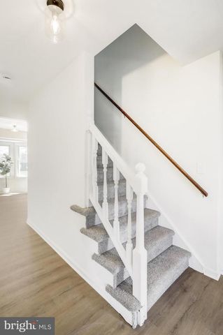 404 CLEMENS DR, Dillsburg, PA 17019