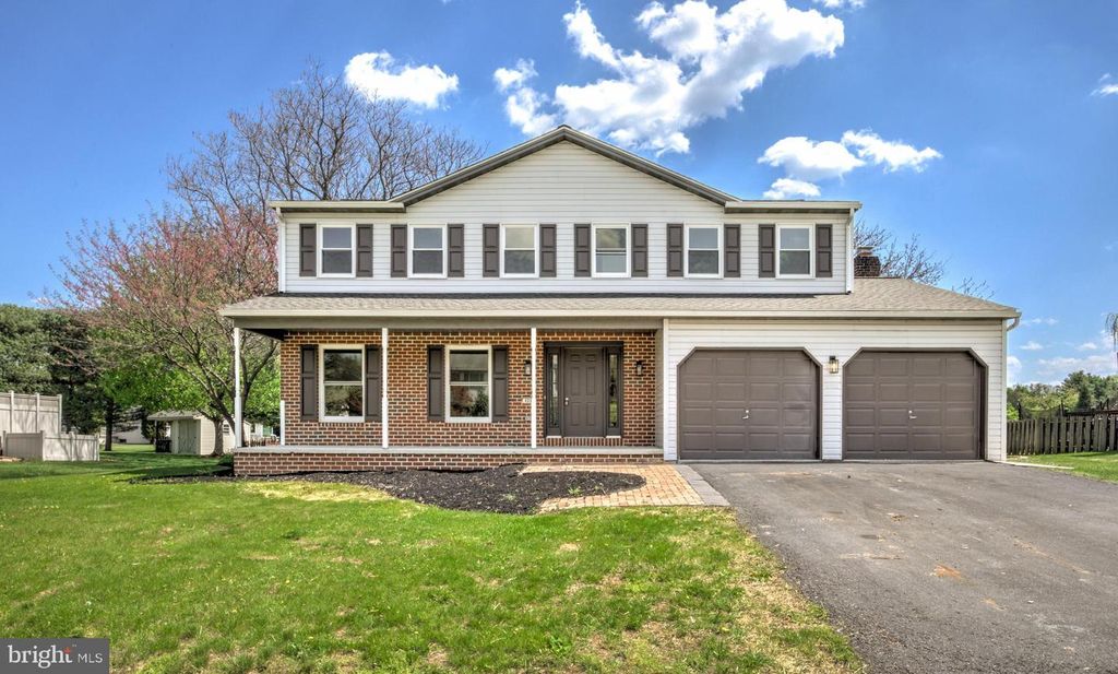 404 CLEMENS DR, Dillsburg, PA 17019