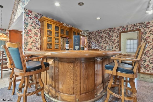 8 Cracco Ln, Wayne Twp., NJ 07470