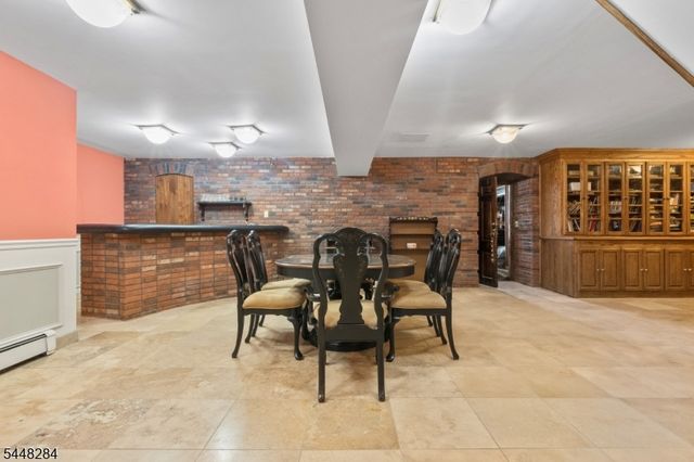 8 Cracco Ln, Wayne Twp., NJ 07470