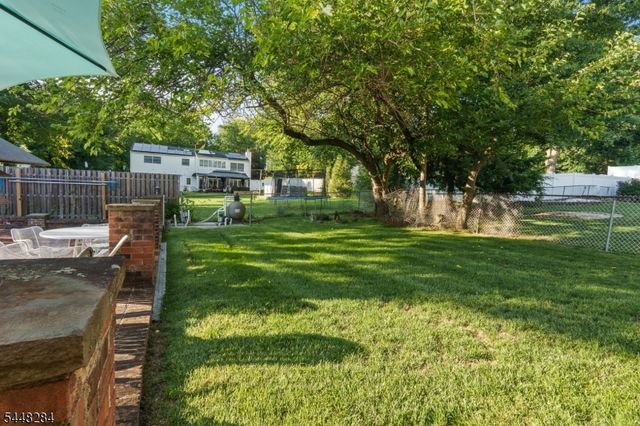 8 Cracco Ln, Wayne Twp., NJ 07470