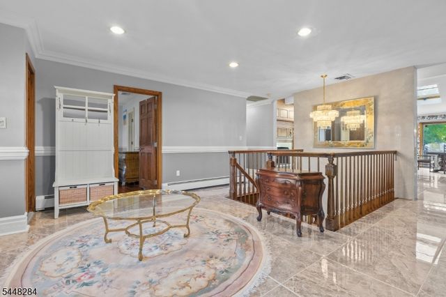 8 Cracco Ln, Wayne Twp., NJ 07470