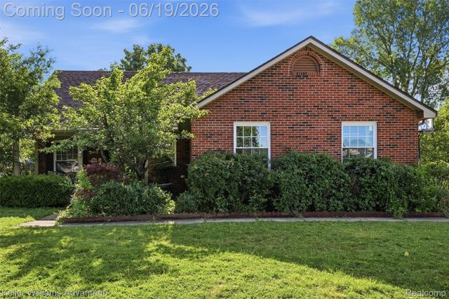 24438 Cote D Nel Drive, Farmington Hills, MI 48336