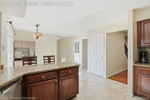 24438 Cote D Nel Drive, Farmington Hills, MI 48336