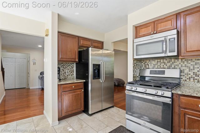 24438 Cote D Nel Drive, Farmington Hills, MI 48336