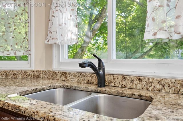 24438 Cote D Nel Drive, Farmington Hills, MI 48336