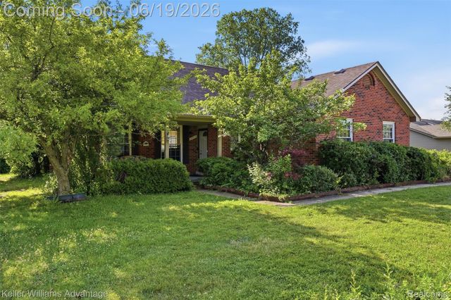 24438 Cote D Nel Drive, Farmington Hills, MI 48336