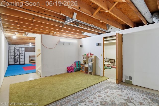 24438 Cote D Nel Drive, Farmington Hills, MI 48336