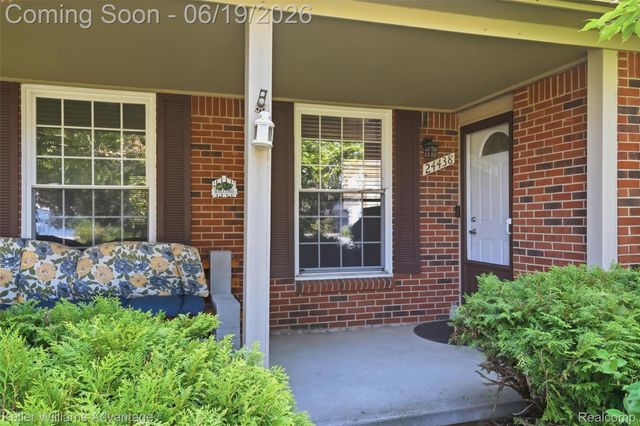 24438 Cote D Nel Drive, Farmington Hills, MI 48336