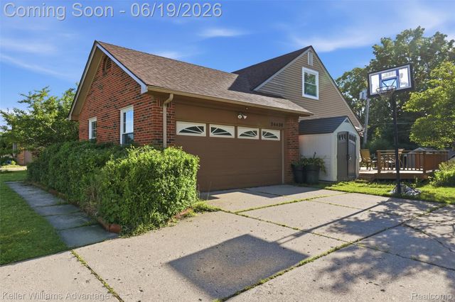 24438 Cote D Nel Drive, Farmington Hills, MI 48336