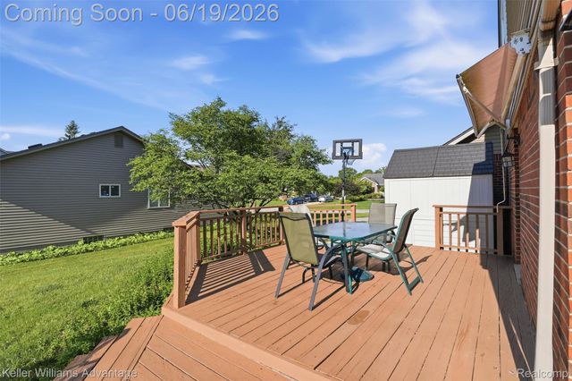24438 Cote D Nel Drive, Farmington Hills, MI 48336