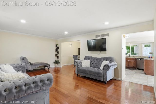 24438 Cote D Nel Drive, Farmington Hills, MI 48336