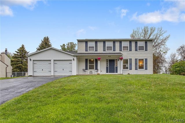 416 Mallard Drive, Camillus, NY 13031