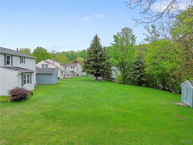 416 Mallard Drive, Camillus, NY 13031