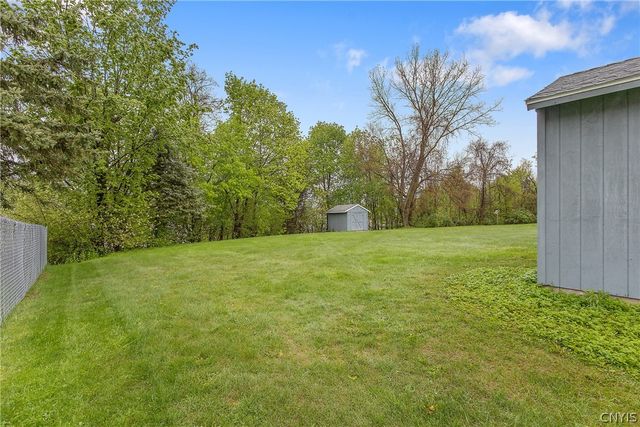 416 Mallard Drive, Camillus, NY 13031