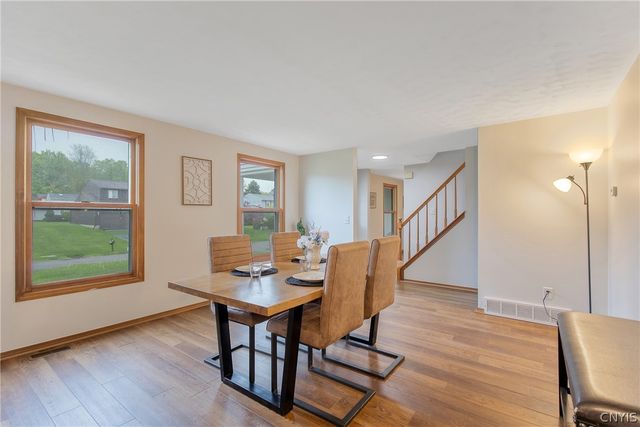 416 Mallard Drive, Camillus, NY 13031