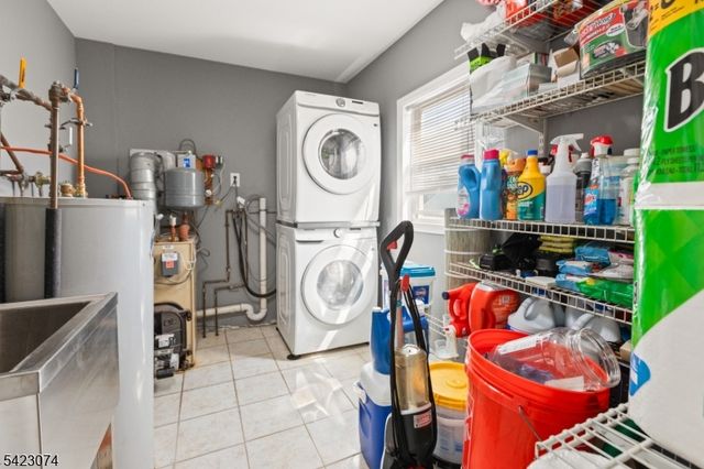 8 Navajo Ave, Parsippany-troy Hills Twp., NJ 07034