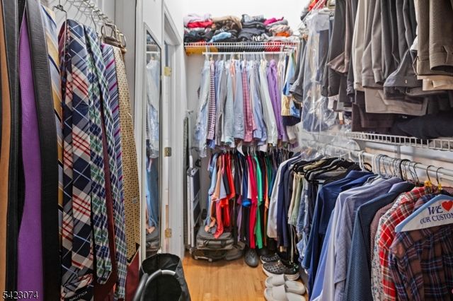 8 Navajo Ave, Parsippany-troy Hills Twp., NJ 07034