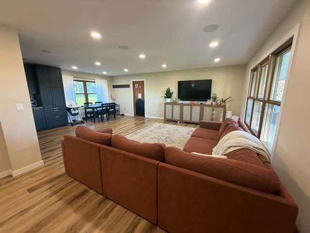 1760 Western AVENUE, Jackson, WI 53037